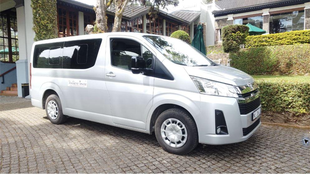 Toyota Hiace exterior
